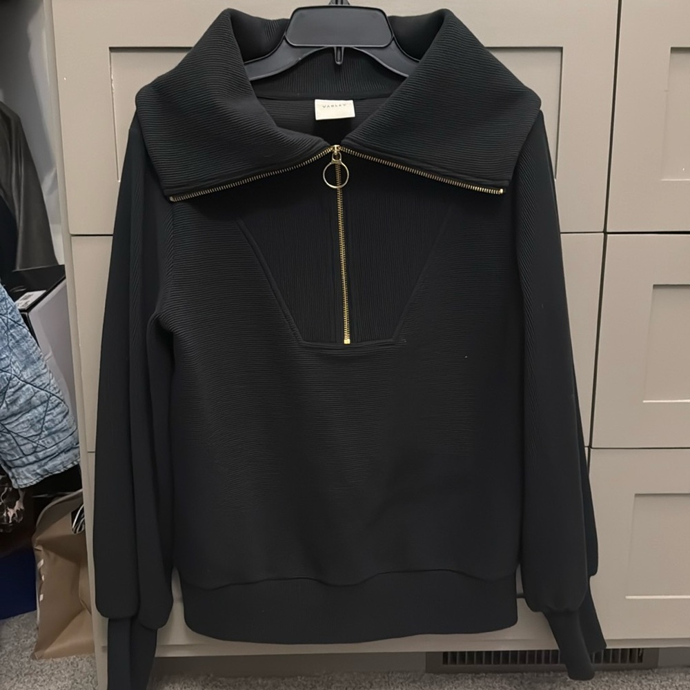 VARLEY VINE PULLOVER SWEATER SWEATSHIRT IN BLACK